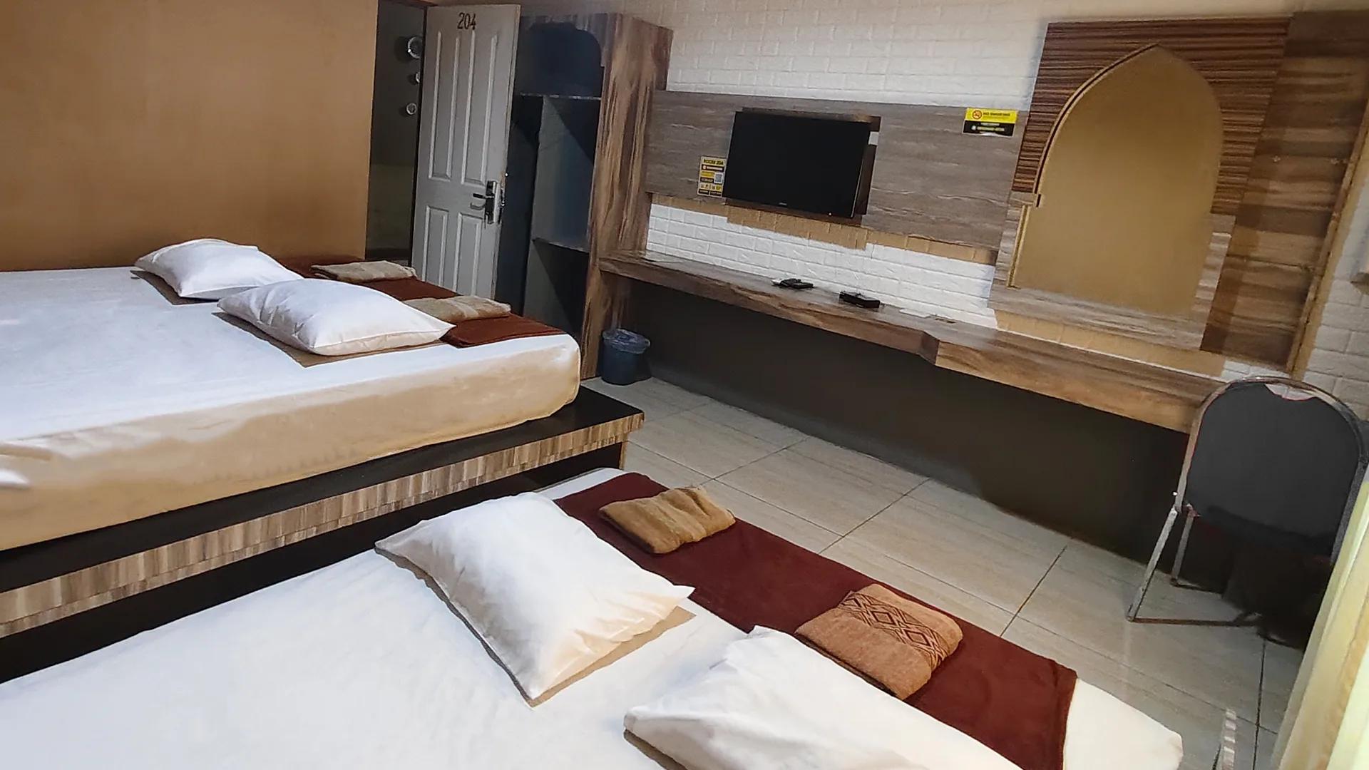 Family 4 Room