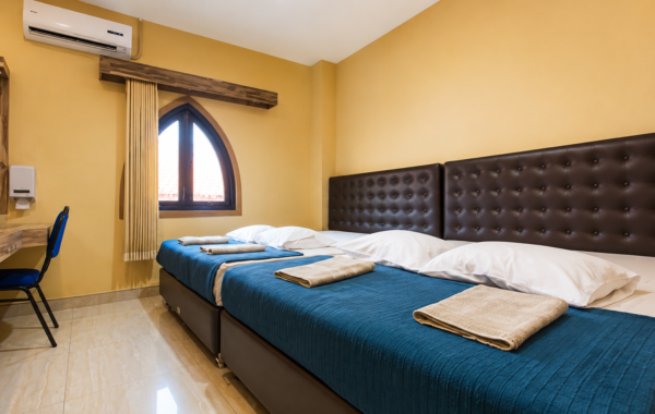 Damascus Family 4 Room